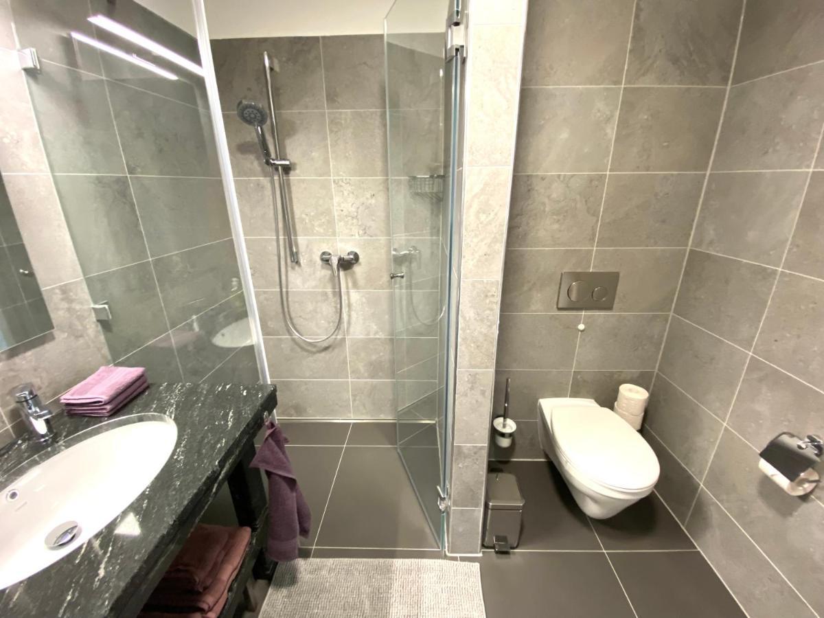 Lilie Appartement In Heviz Mit Tiefgarage, New And Modern Luaran gambar